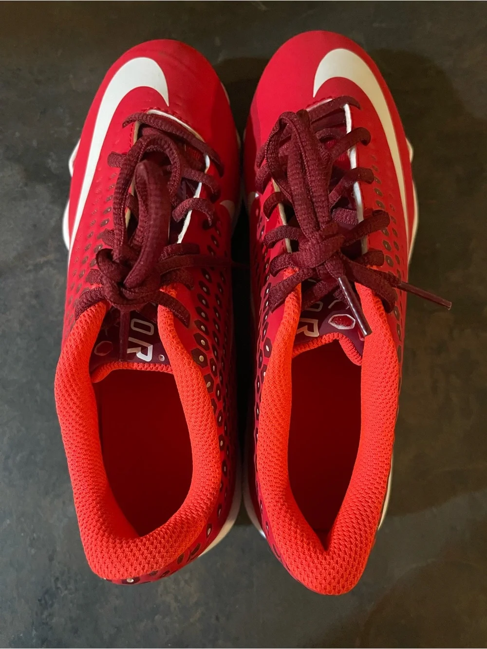 NWOT Nike Kids Vapor Football Cleats